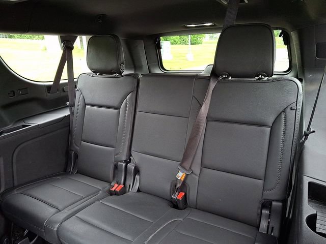 Used 2022 GMC Yukon XL Denali AWD/4WD image 12