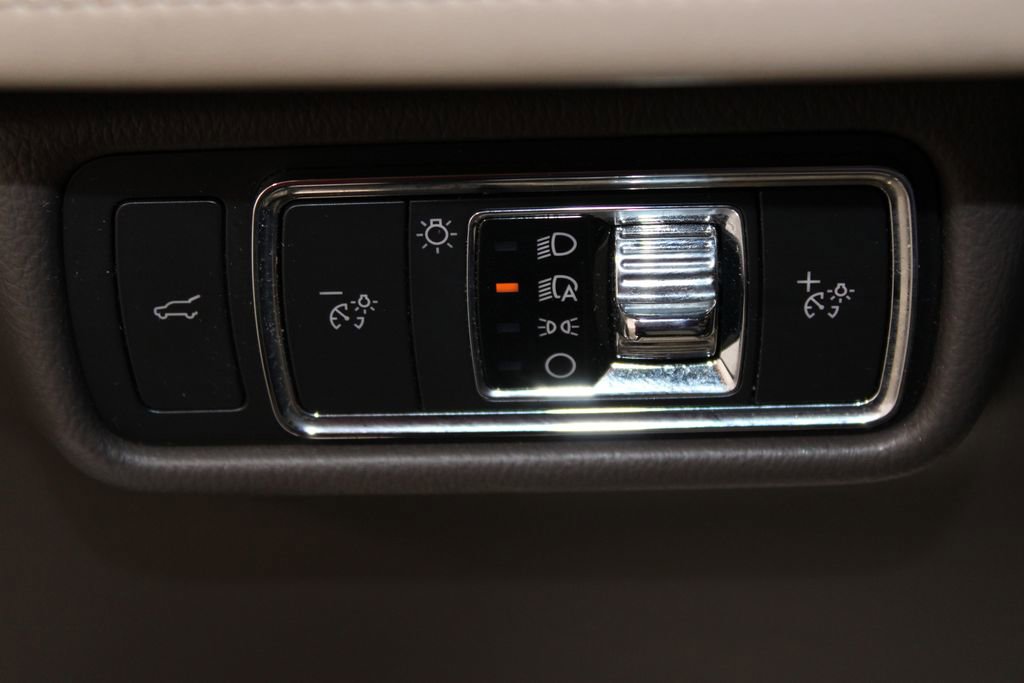 Used 2022 Lincoln Aviator Reserve w/ Elements Package Plus image 39