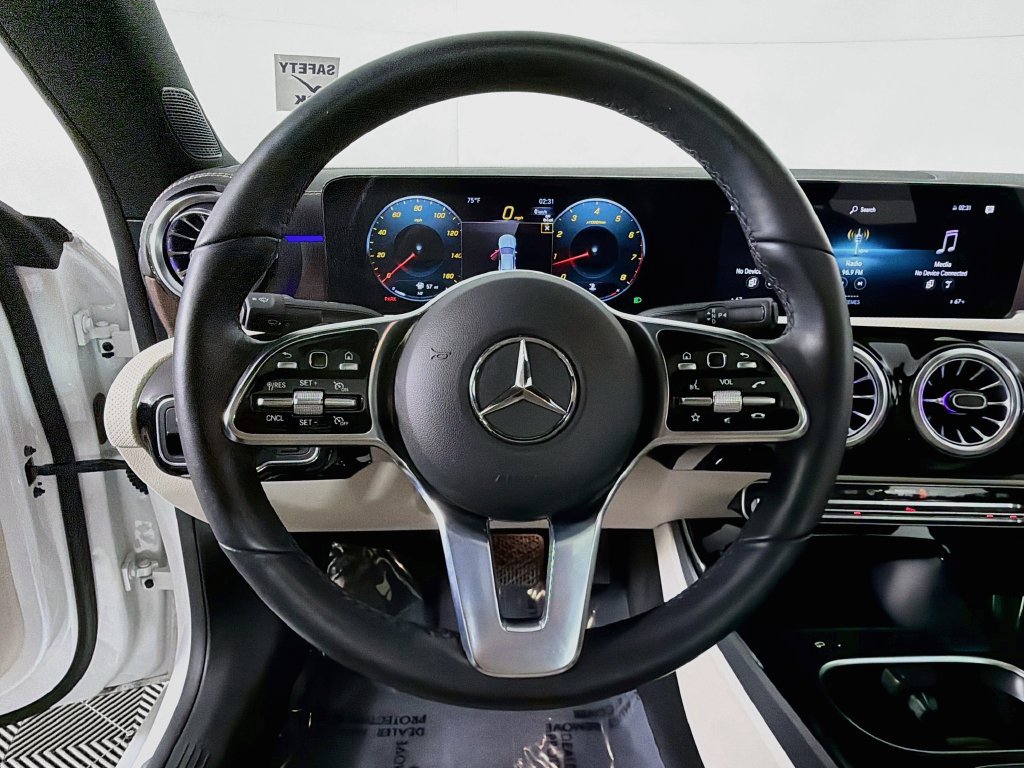 Used 2023 Mercedes-Benz CLA 250 4MATIC w/ Premium Package image 11