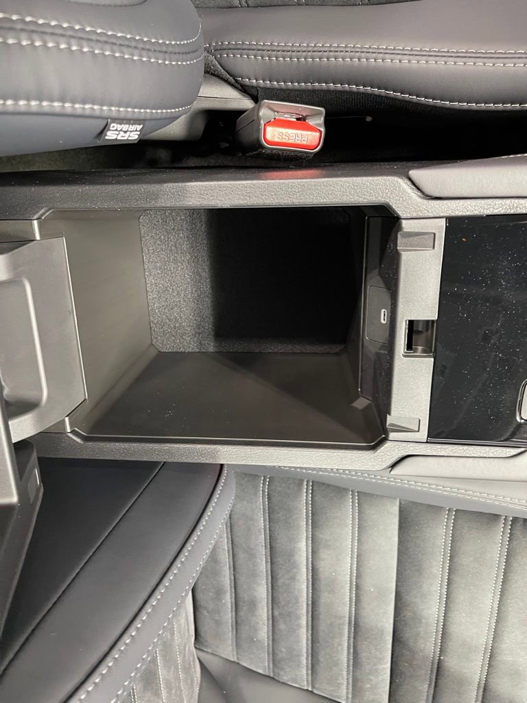 New 2025 Mitsubishi Outlander SE image 12