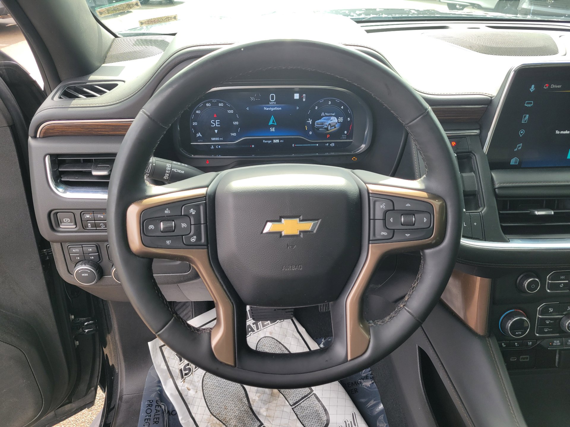 Used 2023 Chevrolet Suburban High Country image 22