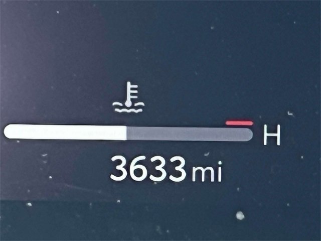 Used 2025 Toyota Camry XSE image 32