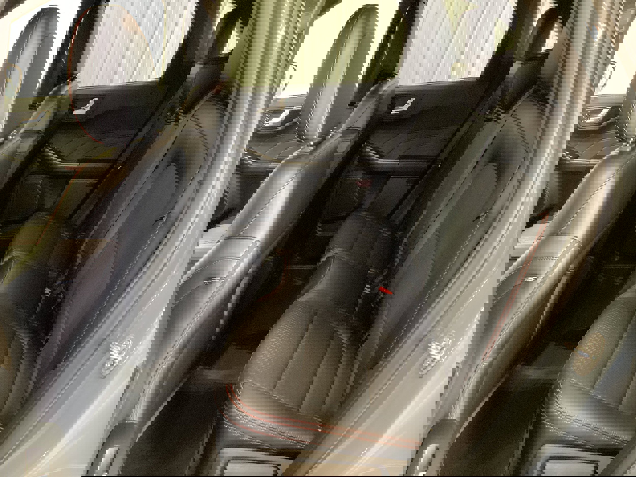 Used 2025 Ford Escape ST-Line Elite image 30