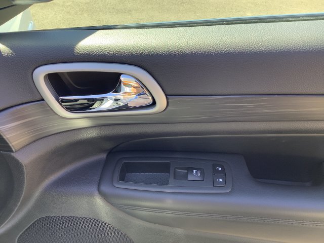 Used 2022 Jeep Grand Cherokee Laredo X AWD/4WD image 38