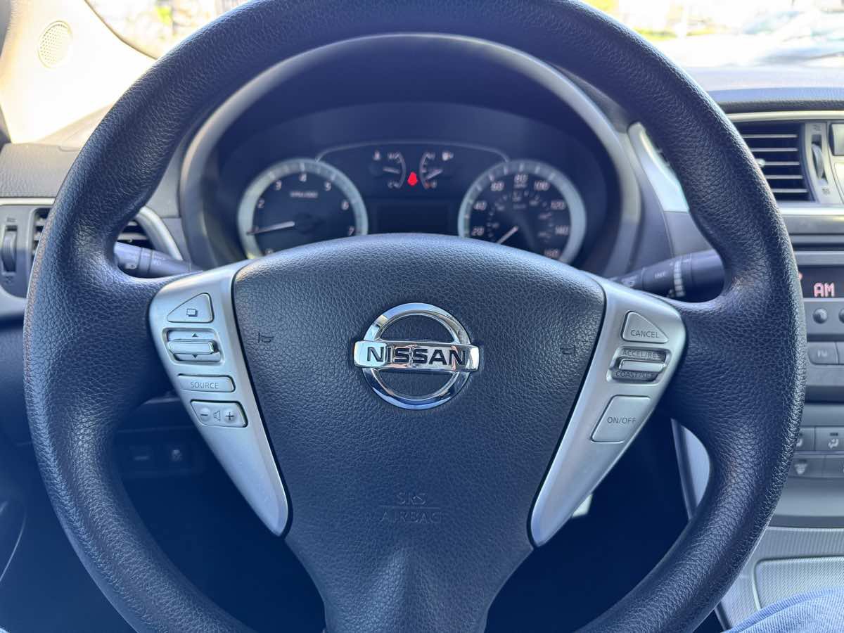Used 2014 Nissan Sentra SR FWD image 39