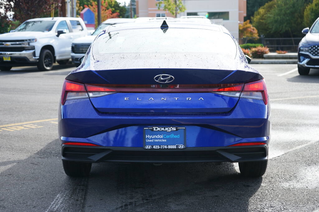 Certified 2023 Hyundai Elantra SEL FWD image 3