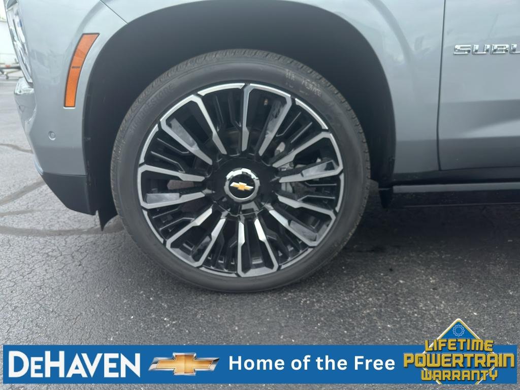 New 2026 Chevrolet Suburban High Country AWD/4WD image 32