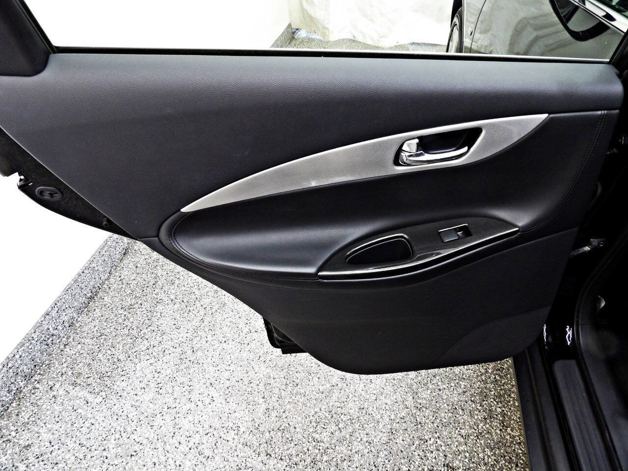 Used 2017 INFINITI QX50 AWD image 9