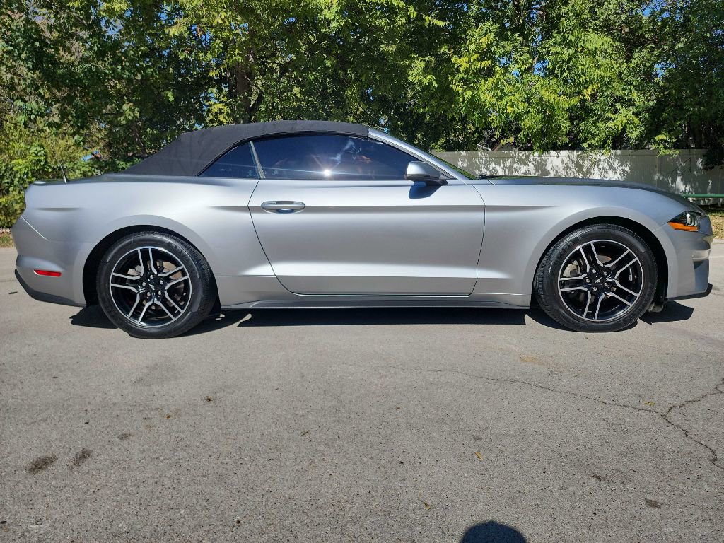 Used 2020 Ford Mustang Premium image 13