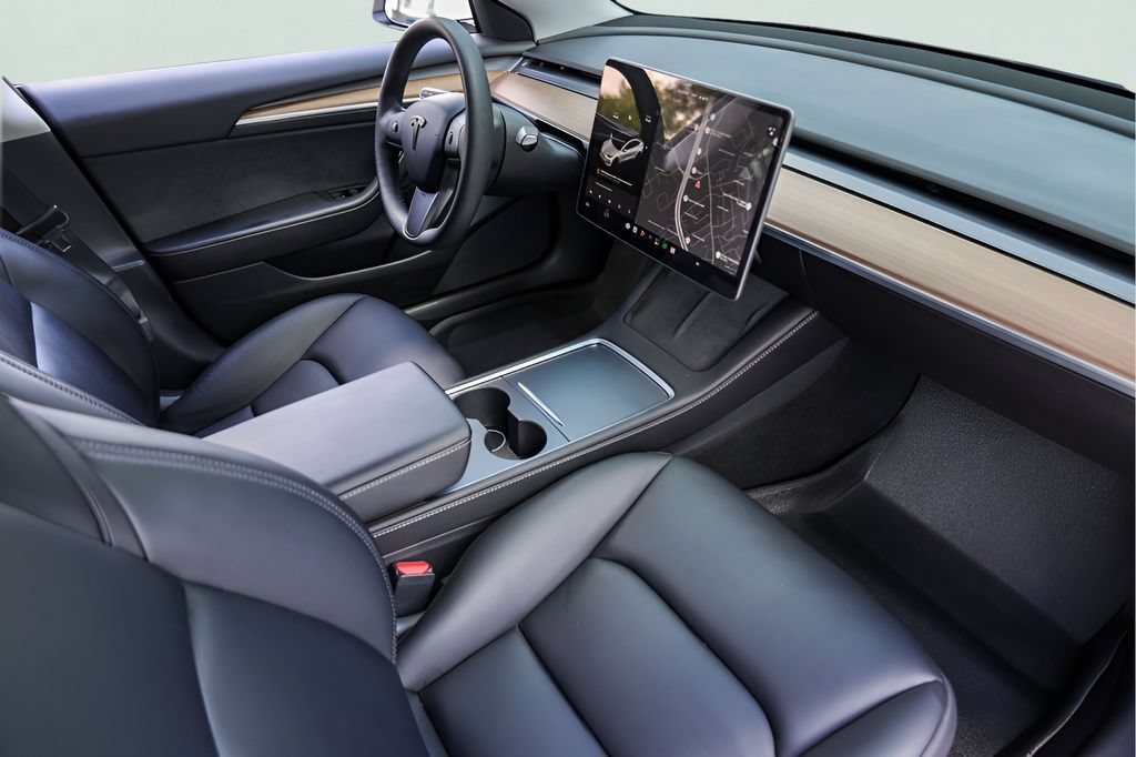 Used 2021 Tesla Model 3 Standard Range Plus RWD image 23