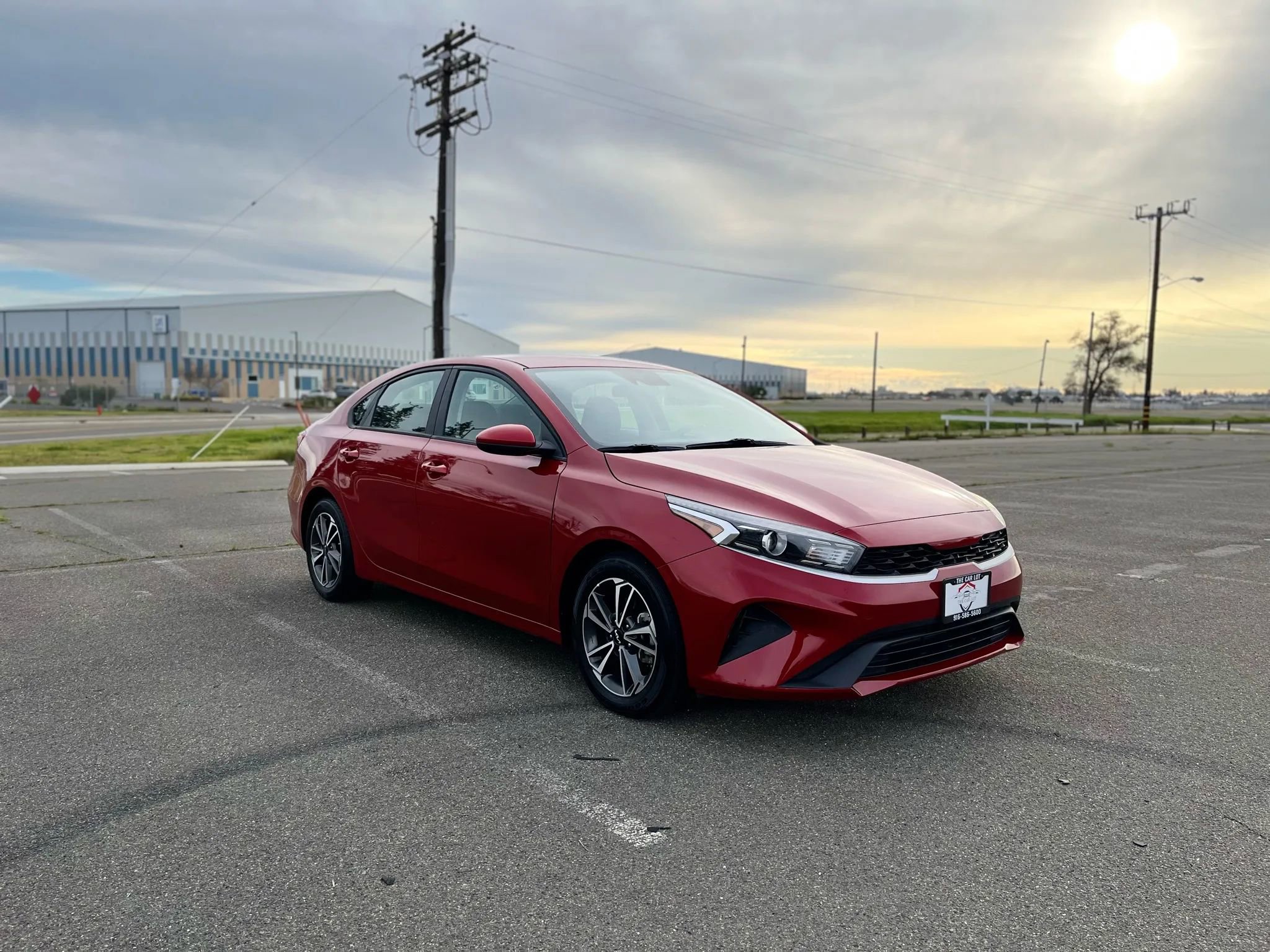 Used 2022 Kia Forte LXS image 3