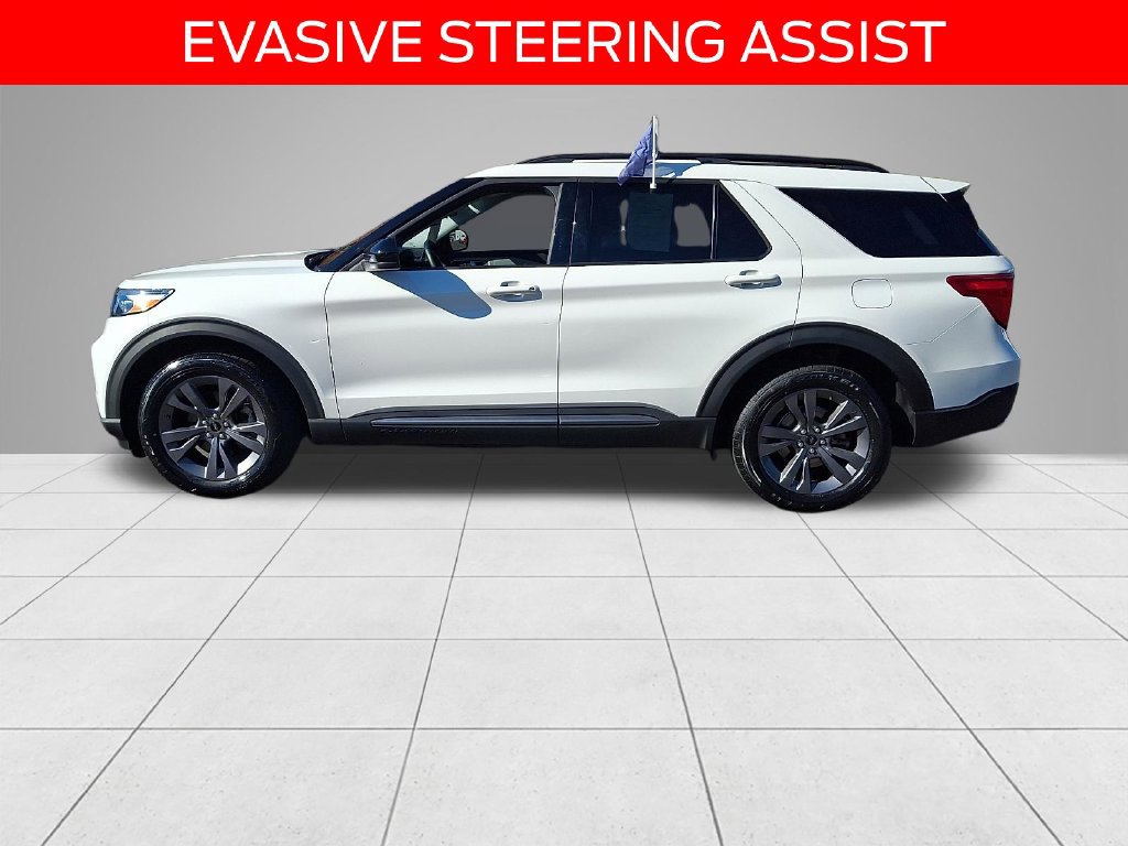 Certified 2024 Ford Explorer XLT w/ Equipment Group 202A AWD/4WD image 7