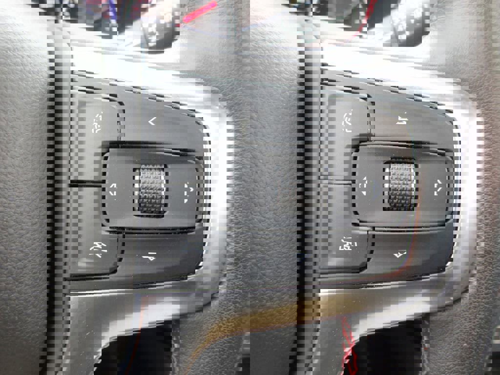 Certified 2019 Chevrolet Blazer RS AWD/4WD image 28