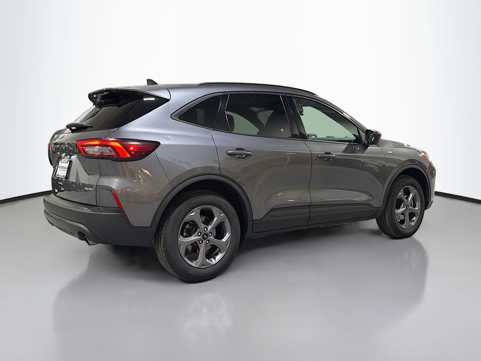 Used 2025 Ford Escape ST-Line image 2