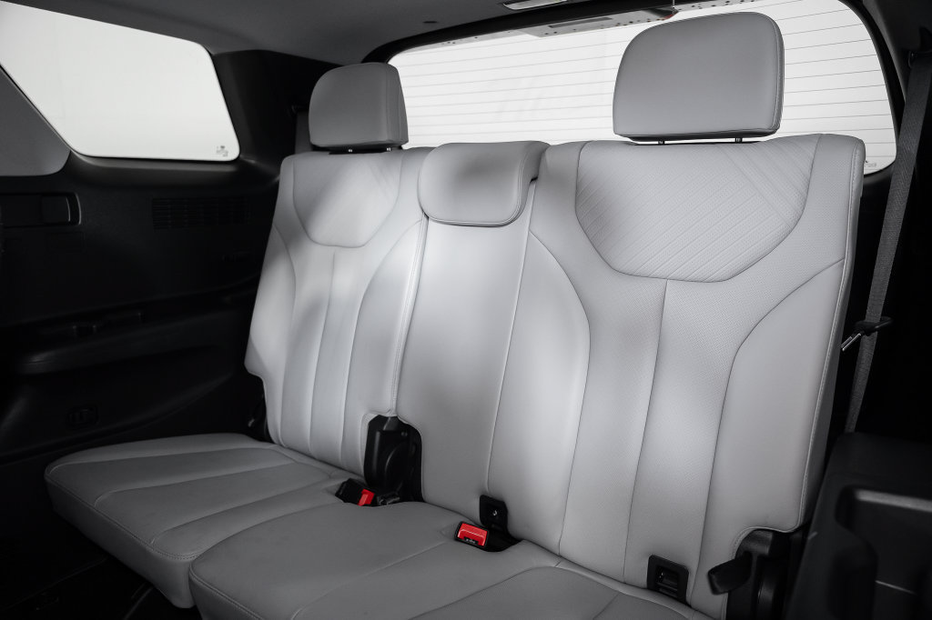 Certified 2024 Hyundai Palisade SEL FWD image 23