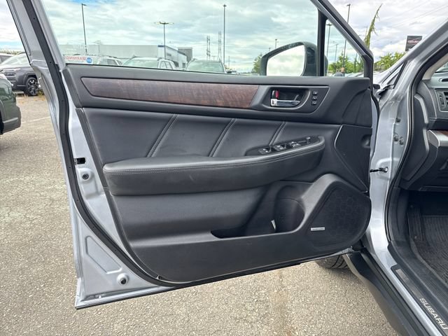 Used 2019 Subaru Outback 2.5i Limited AWD/4WD image 15