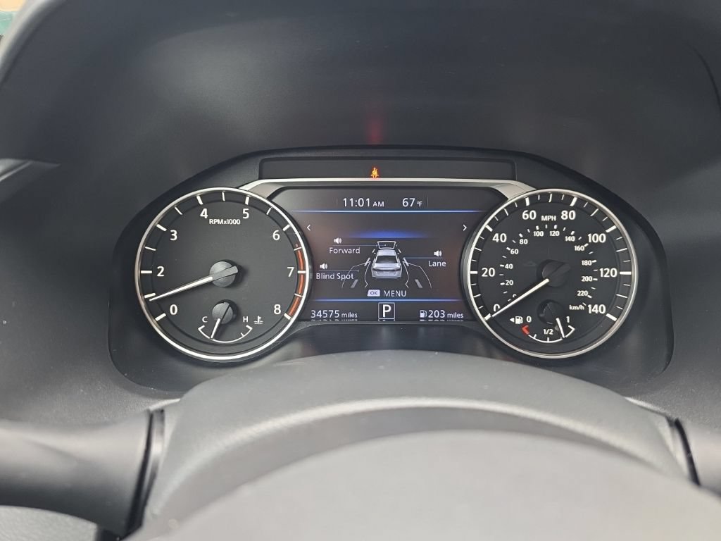 Used 2025 Nissan Altima 2.5 SV FWD image 17