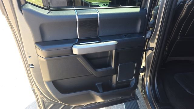 Used 2018 Ford F150 Platinum w/ Equipment Group 701A Luxury image 16