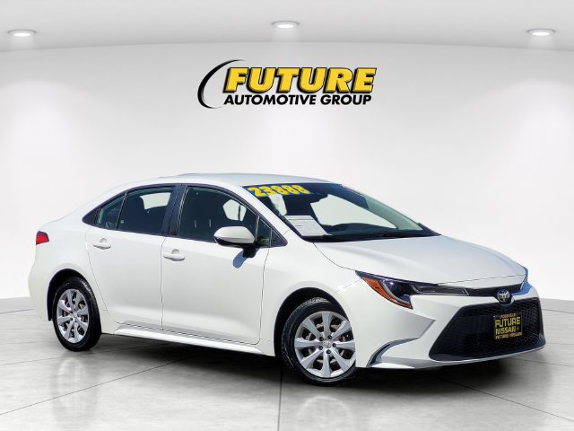Used 2022 Toyota Corolla LE FWD image 1