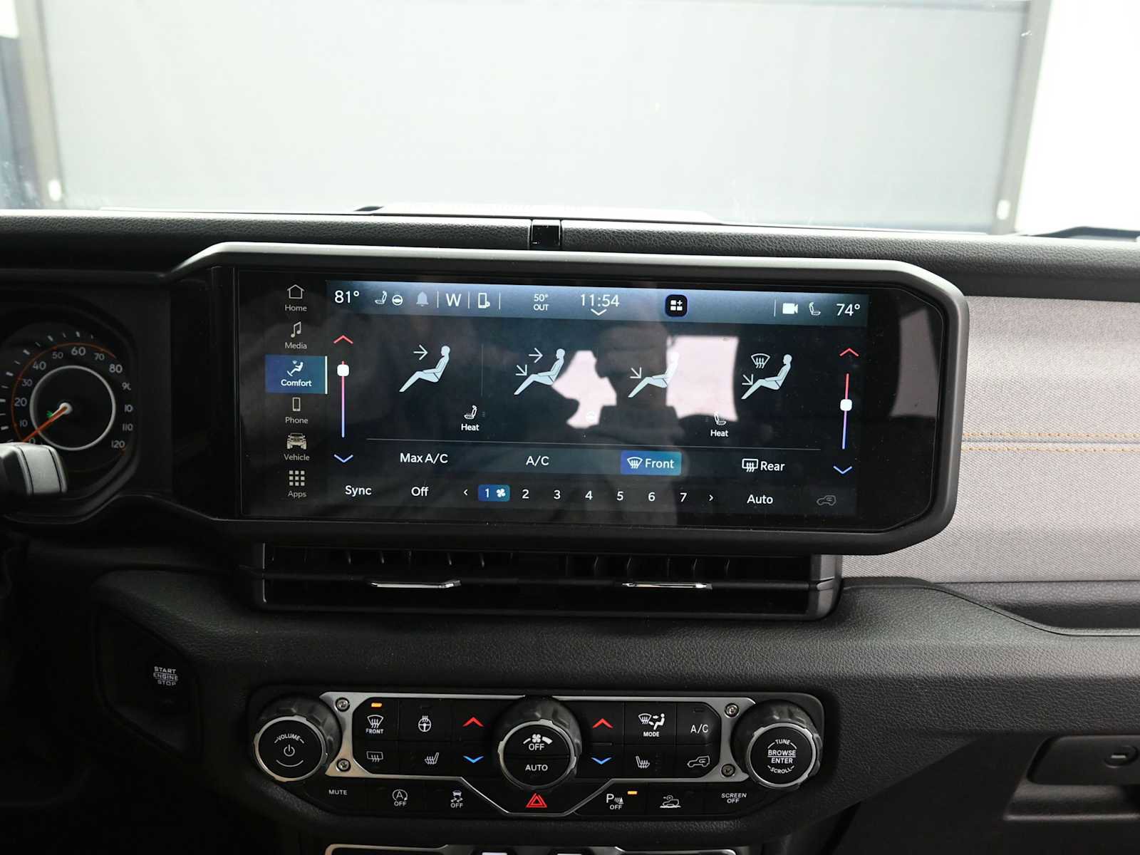 Used 2025 Jeep Wrangler Sport image 18