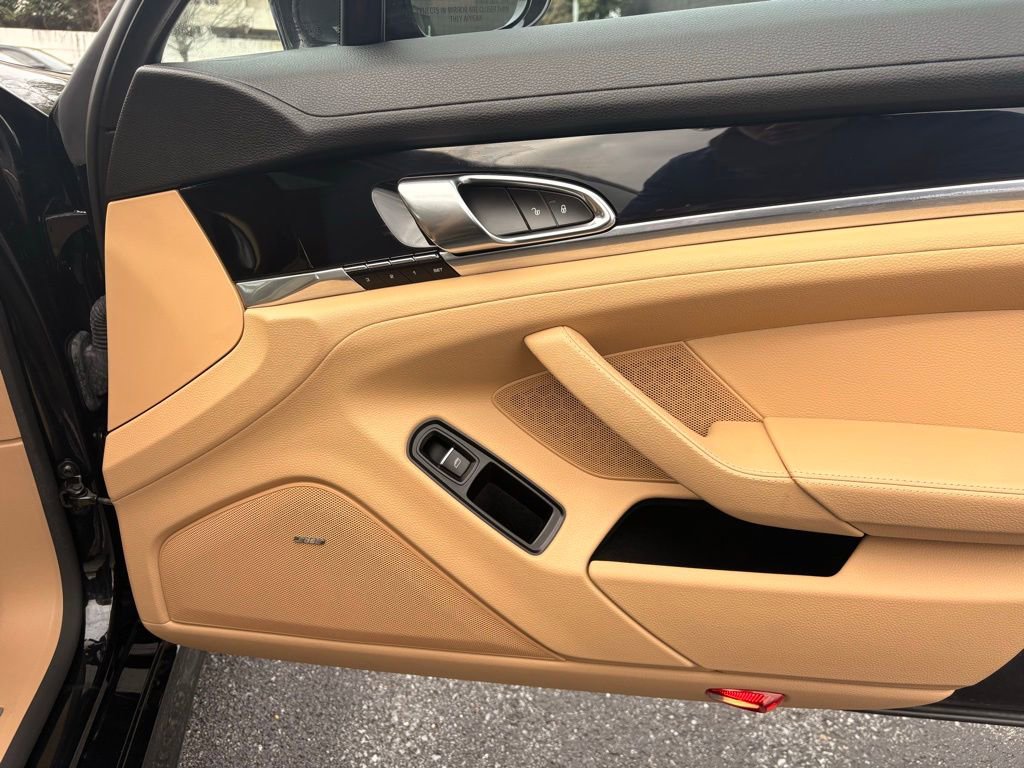 Used 2013 Porsche Panamera Platinum Edition image 27