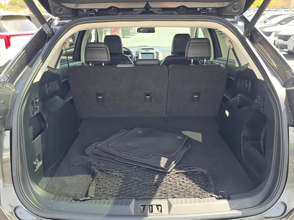 Used 2020 Ford Edge SEL w/ Convenience Package image 14