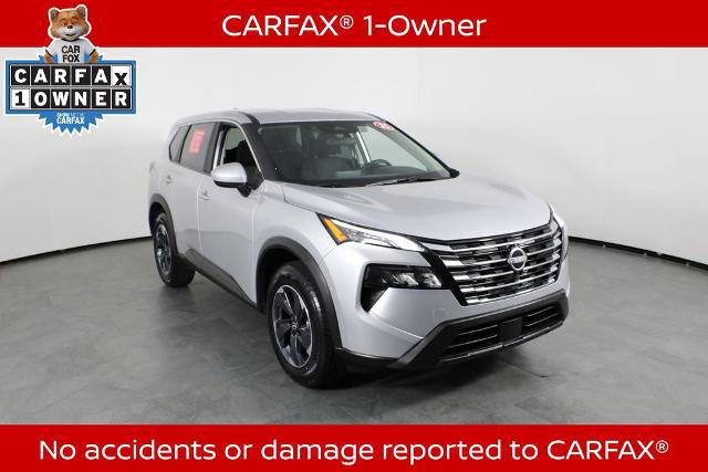 Certified 2025 Nissan Rogue SV image 5