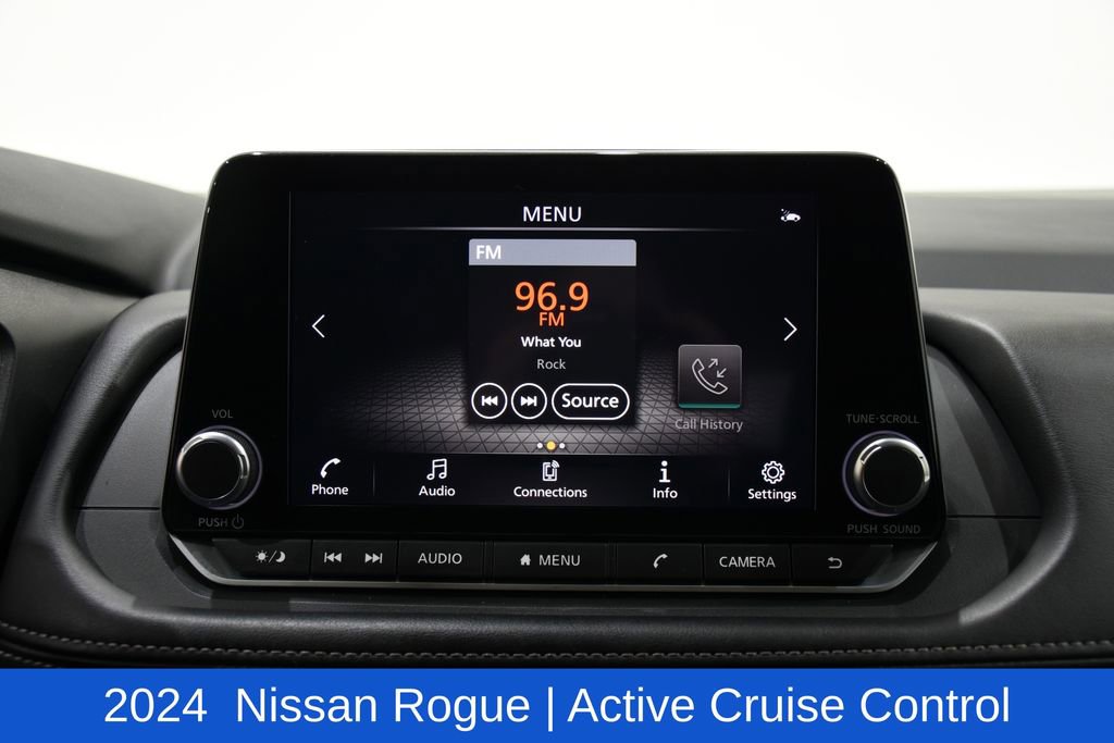 Used 2024 Nissan Rogue SV image 17