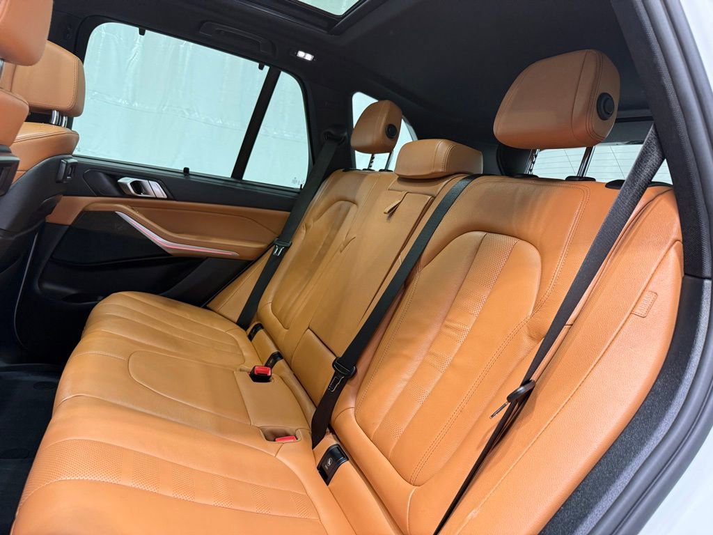 Certified 2022 BMW X5 xDrive40i w/ Executive Package image 21