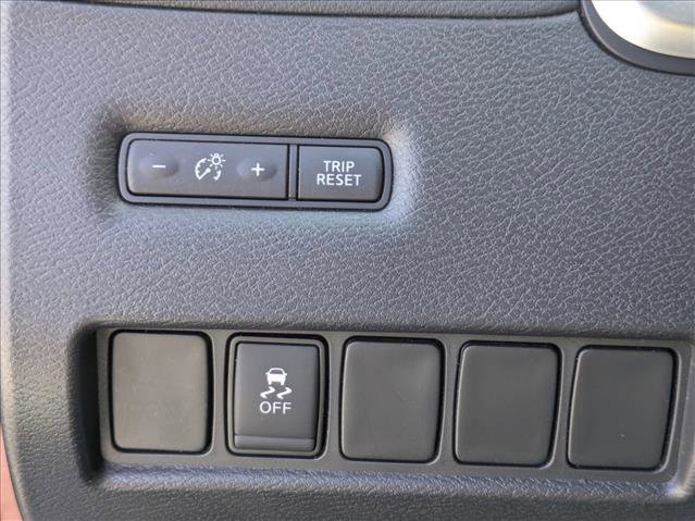 Used 2017 Nissan Murano S w/ Navigation Package FWD image 12
