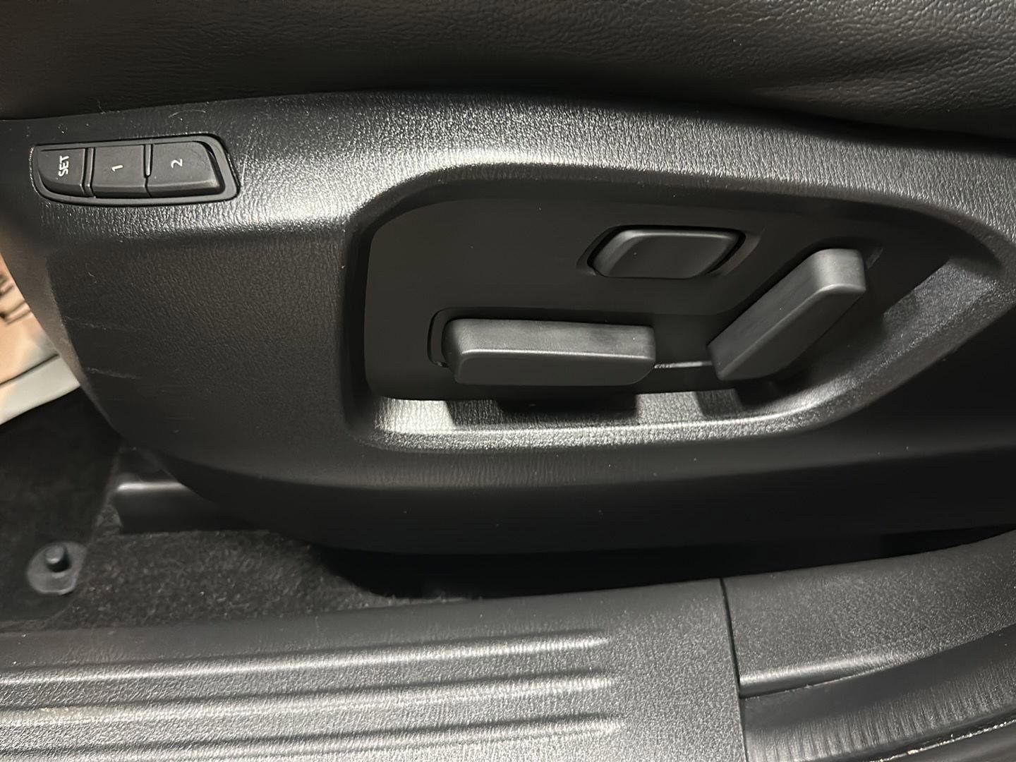 Used 2025 MAZDA CX-5 AWD 2.5 S w/ Preferred Package image 16