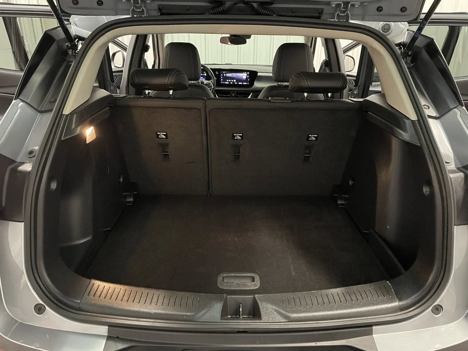 Used 2025 Buick Encore GX Preferred image 36