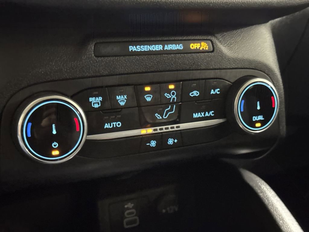 Used 2025 Ford Escape Active AWD/4WD image 16