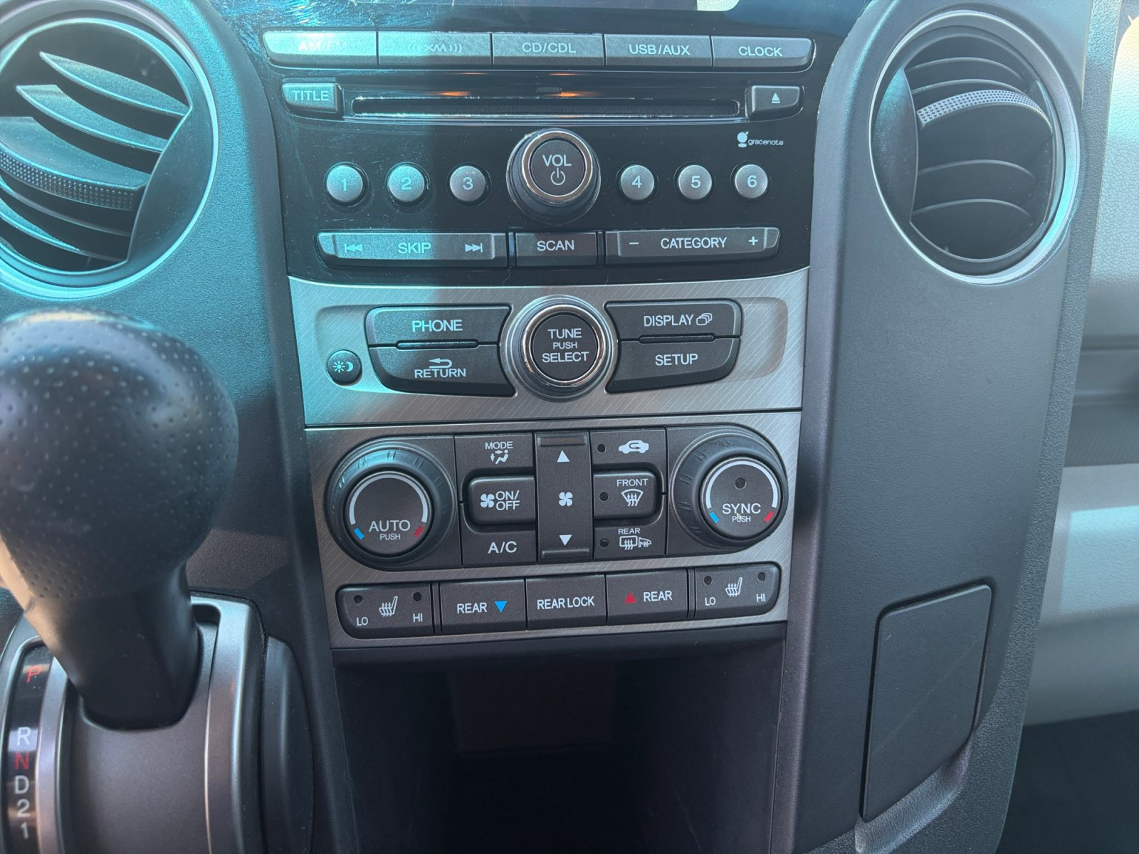 Used 2015 Honda Pilot EX-L image 31