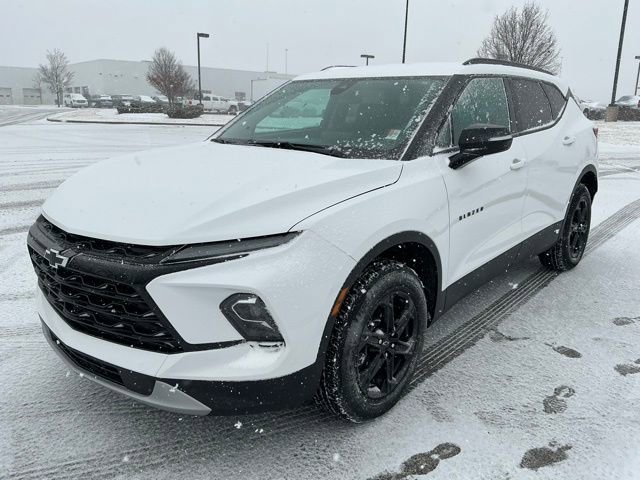 Used 2024 Chevrolet Blazer LT w/ Midnight/Sport Edition image 3
