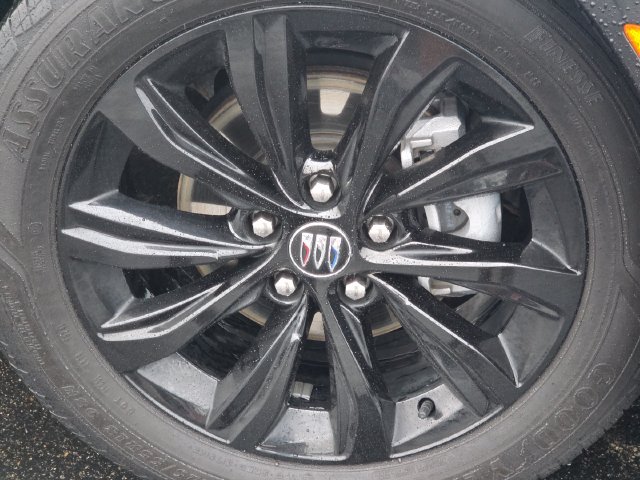 Used 2024 Buick Envista Sport Touring w/ Convenience I Package FWD image 9