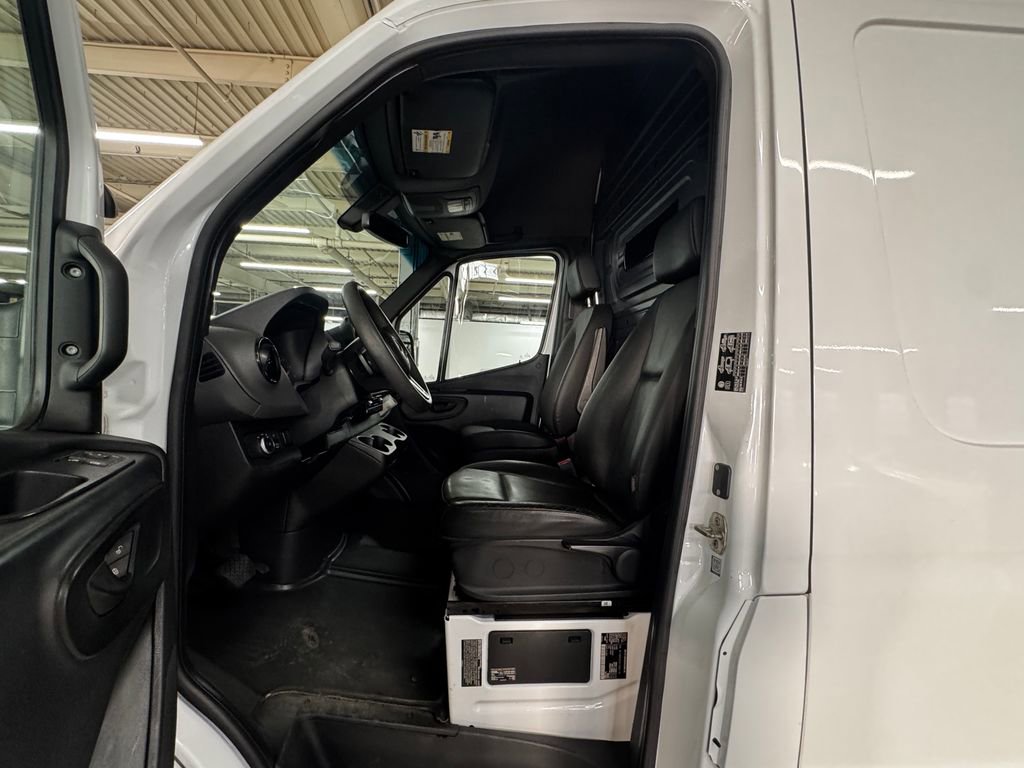 Used 2020 Mercedes-Benz Sprinter 3500 image 37