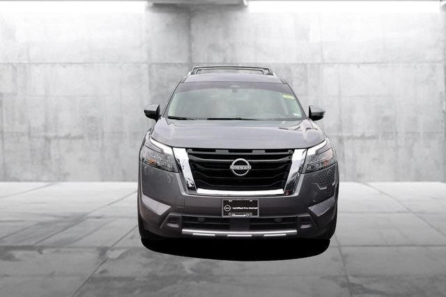 Certified 2025 Nissan Pathfinder Platinum w/ Cargo Package FWD image 4