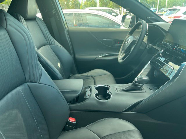 Certified 2021 Toyota Venza XLE w/ Softex Package AWD/4WD image 14