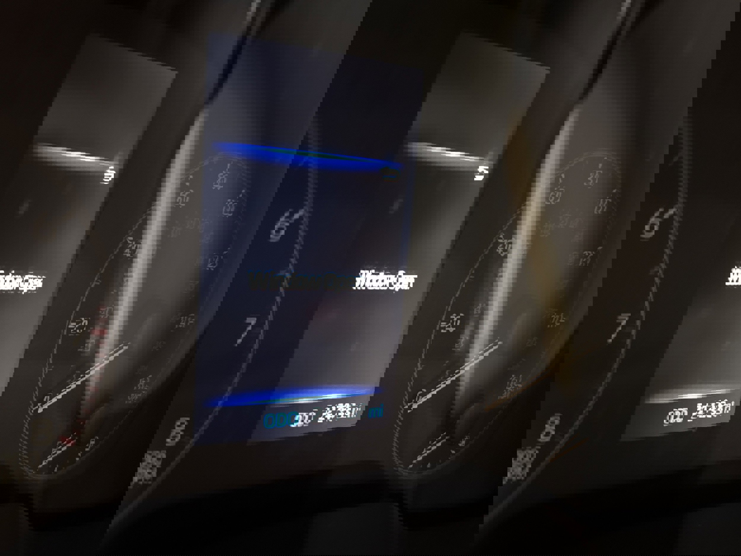 Used 2023 Toyota Corolla LE image 4