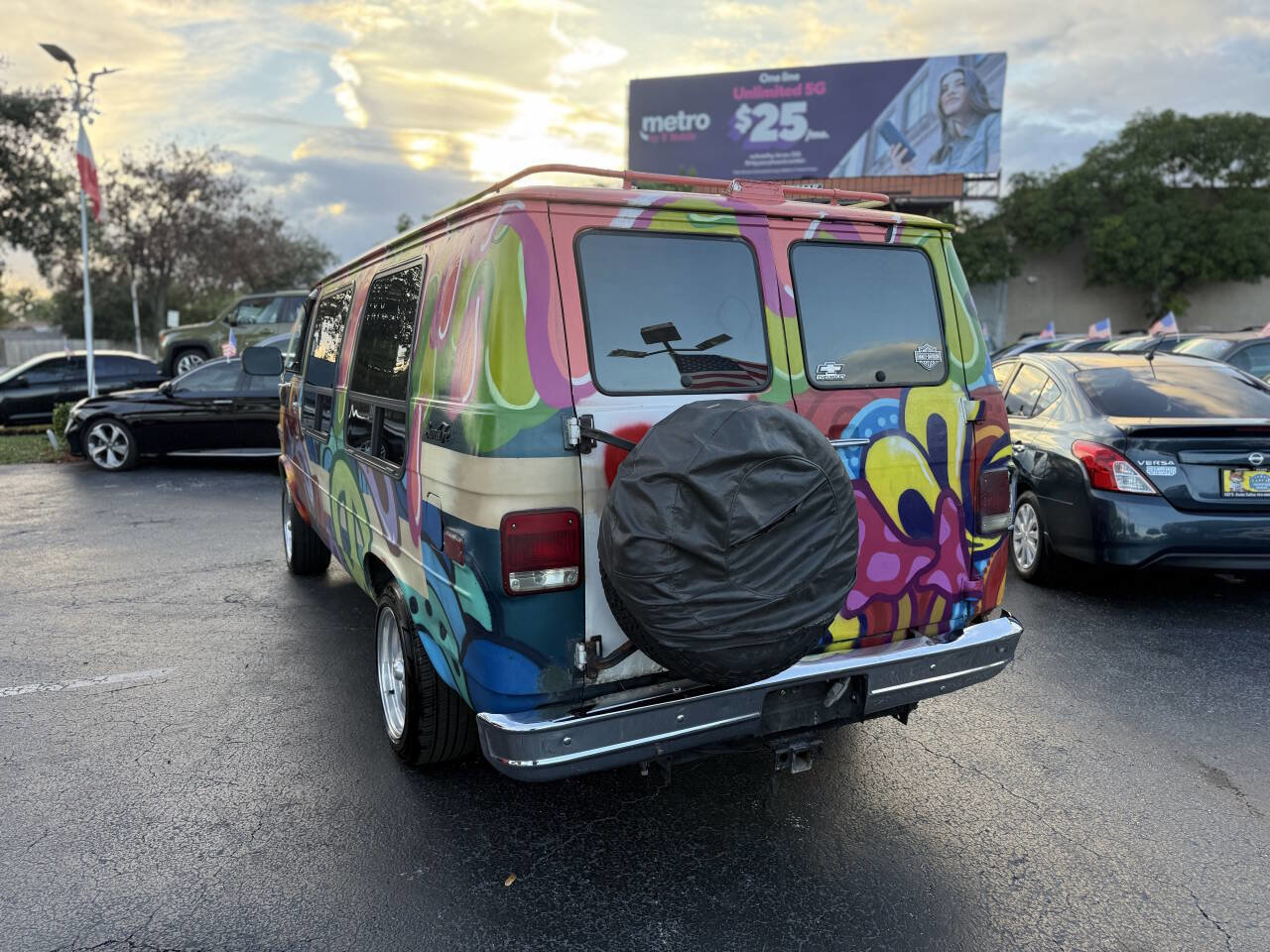 Used 1992 Chevrolet G20 RWD image 5