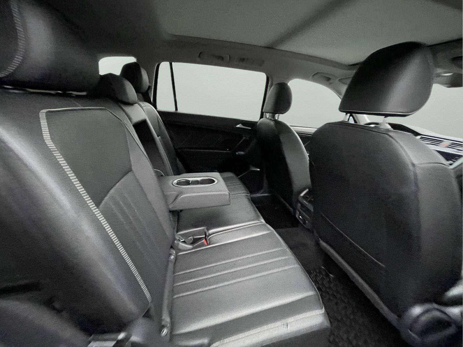 Used 2022 Volkswagen Tiguan SE AWD/4WD image 22