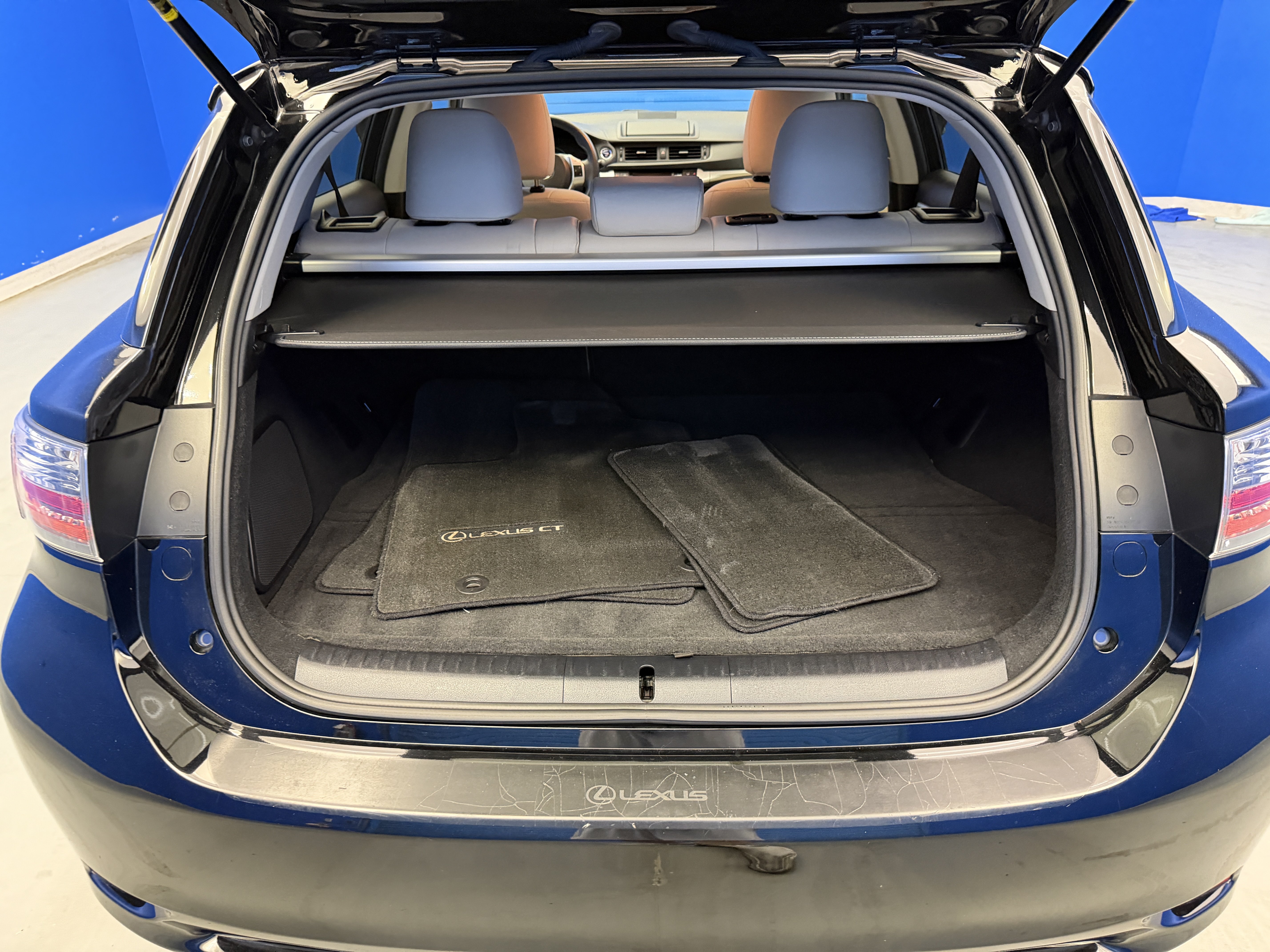 Used 2012 Lexus CT 200h Premium w/ Premium Audio Pkg FWD image 27