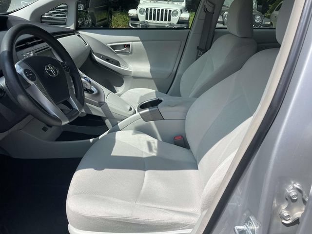 Used 2015 Toyota Prius Two FWD image 16