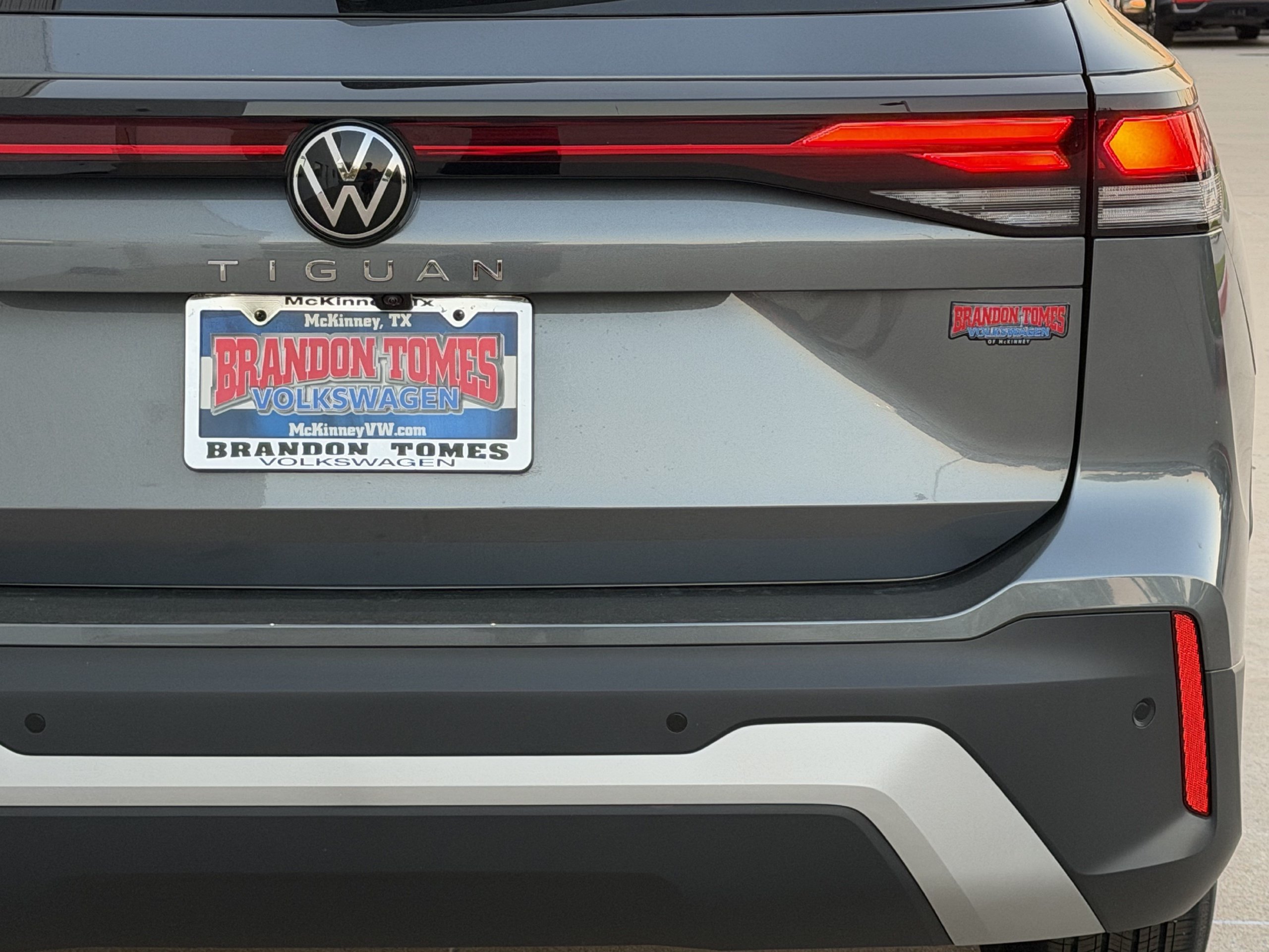 New 2026 Volkswagen Tiguan S FWD image 7