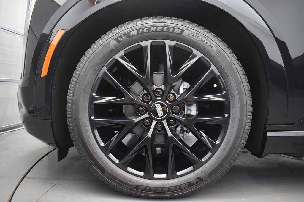 New 2026 Cadillac Escalade IQL Sport 2 w/ LPO, ONYX Package AWD/4WD image 8