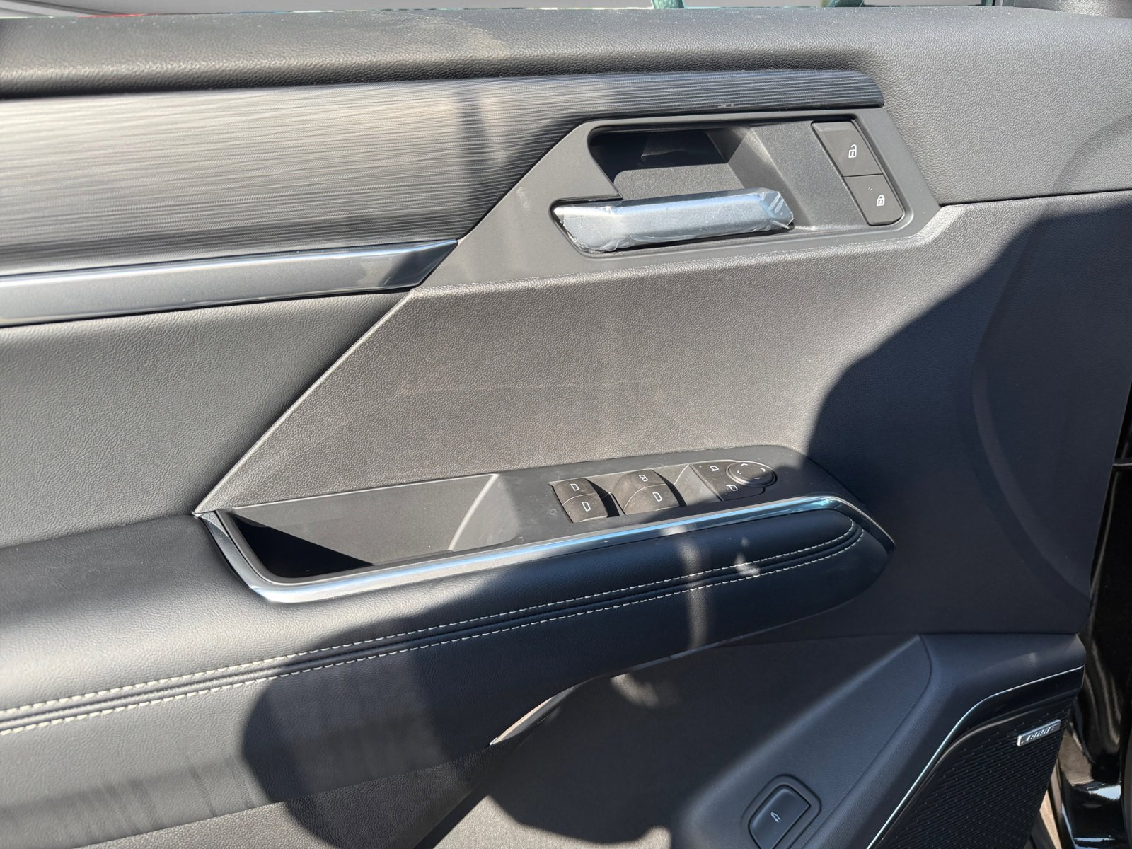 New 2026 GMC Acadia Elevation w/ Elevation Premium Package image 11