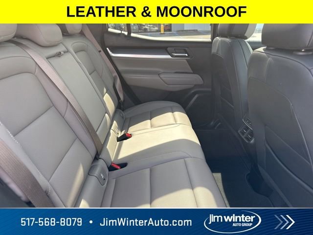 Used 2025 GMC Terrain Elevation w/ Elevation Premium Package image 16