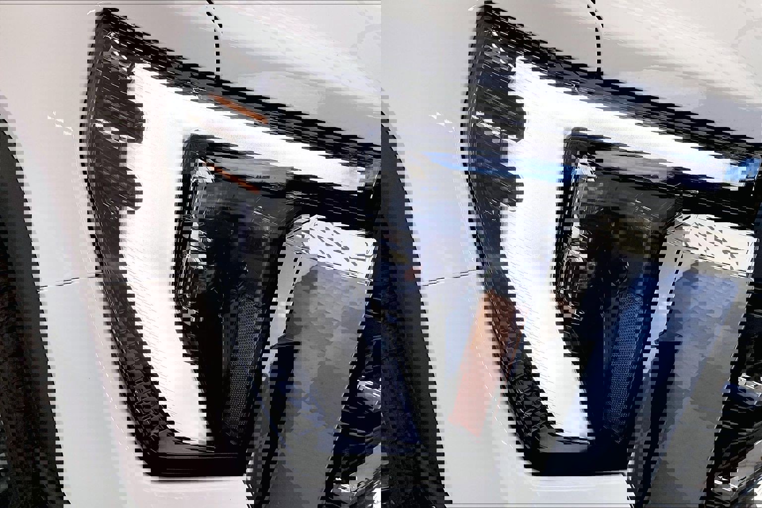 New 2026 GMC Sierra 2500 SLT image 15