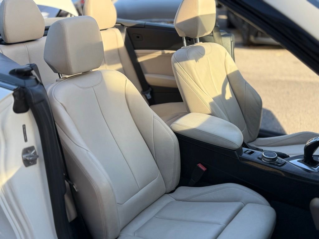Used 2016 BMW M235i xDrive Convertible image 31